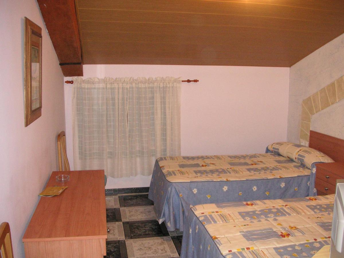 El Torreon Del Miguelete Hotel Miguel Esteban Buitenkant foto